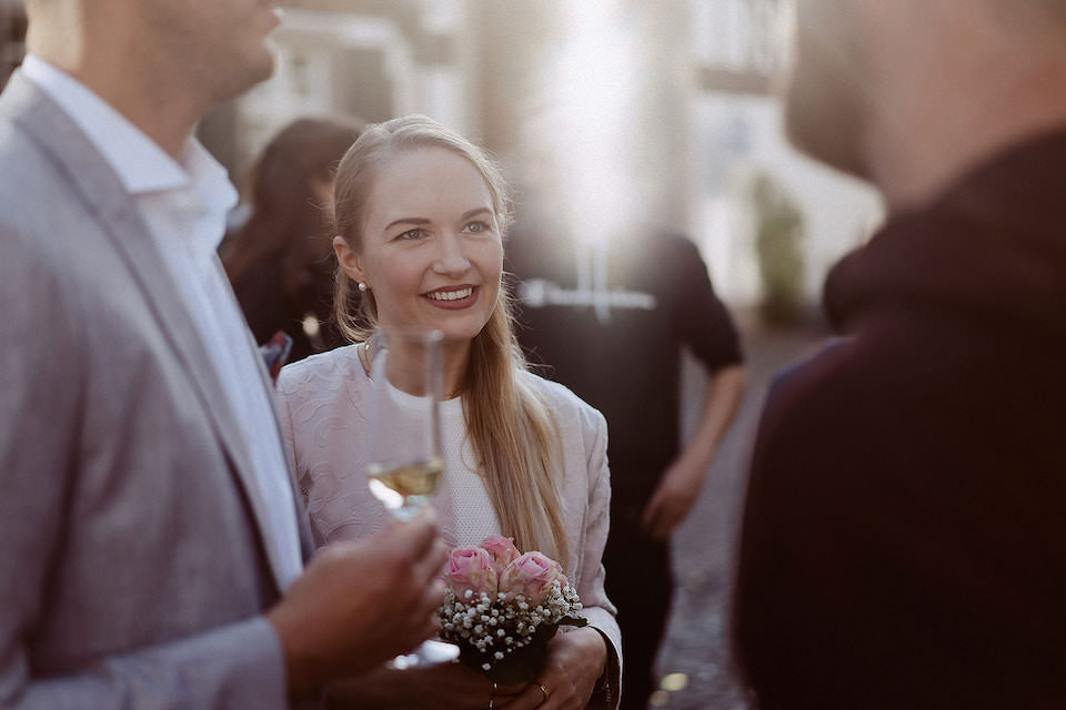 Sektempfang bei der standesamtlichen Hochzeit in Deidesheim