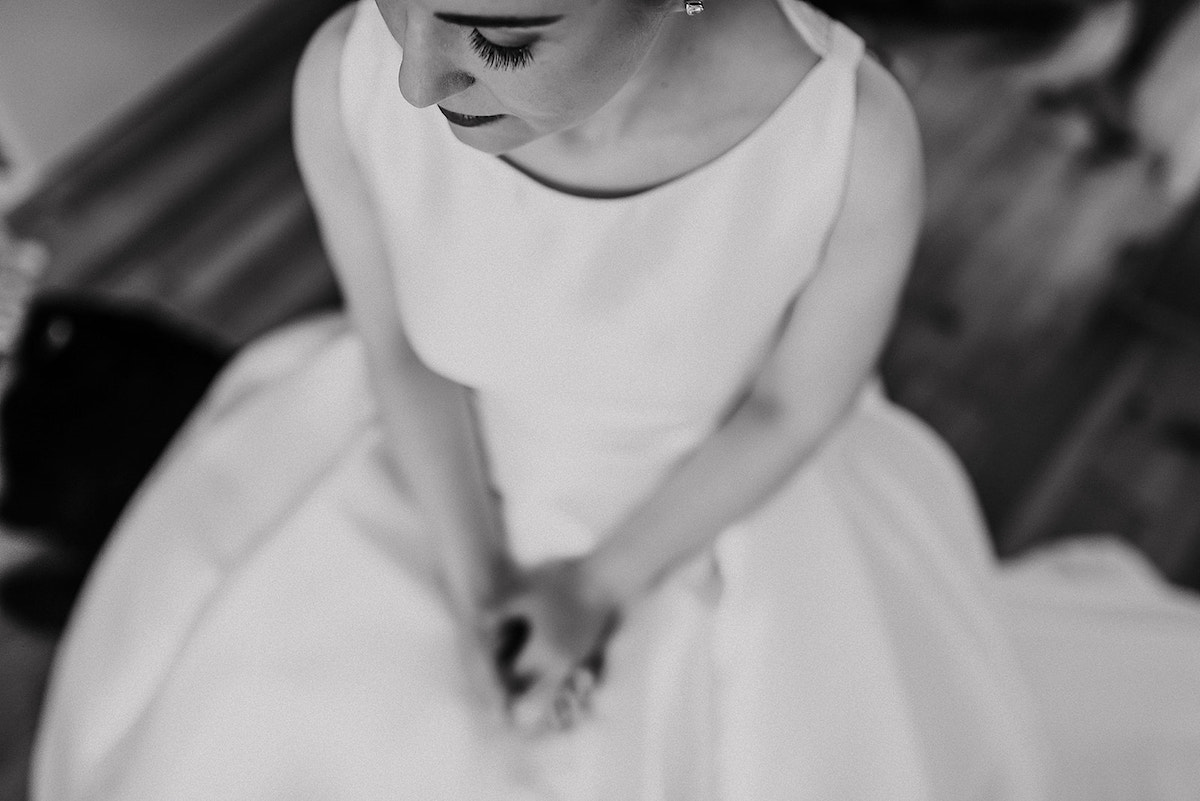 Die fertige Braut bei einer Hochzeit in Deidesheim