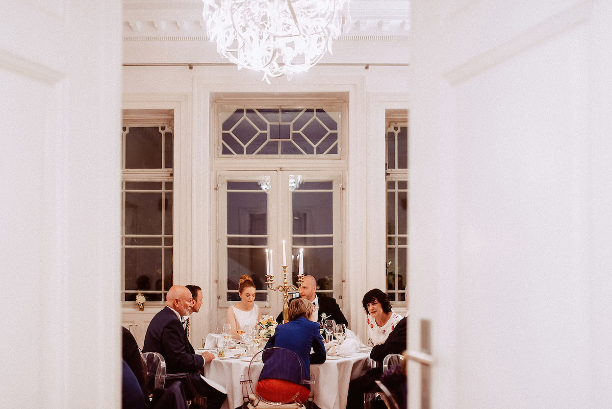 Abendessen bei einer Hochzeit im Weingut von Winning in Deidesheim